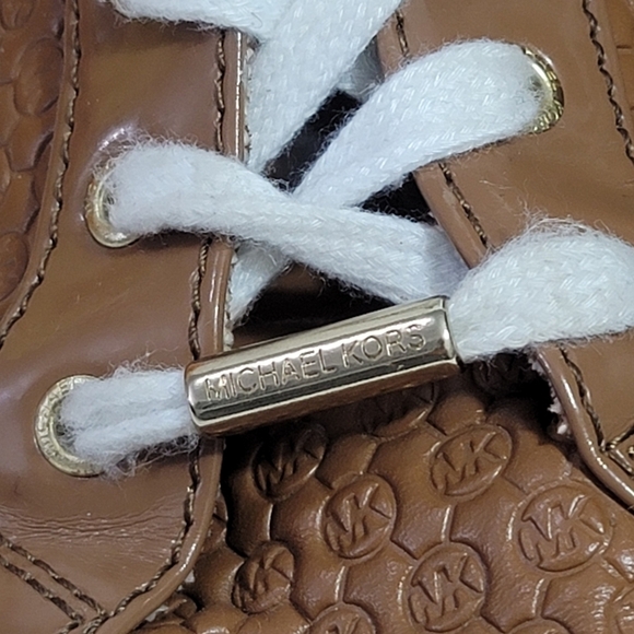 MICHAEL KORS GIRLS  SNEAKERS SHOES SZ. 1 - Picture 8 of 11